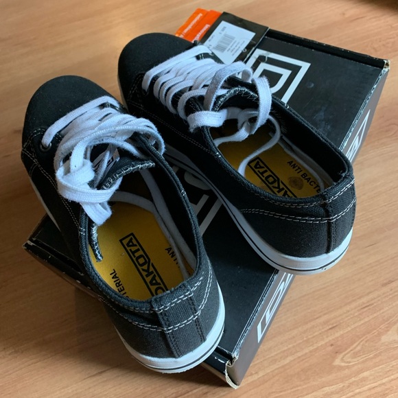 Dakota Safety Shoes - Picture 4 of 12